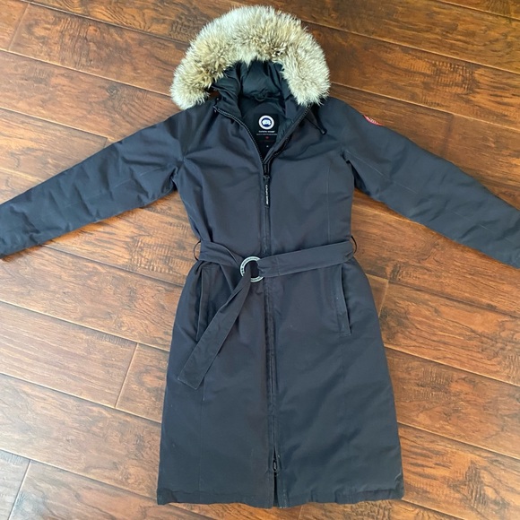 Canada Goose Jackets & Blazers - SOLD Authentic Canada goose Whistler Parka